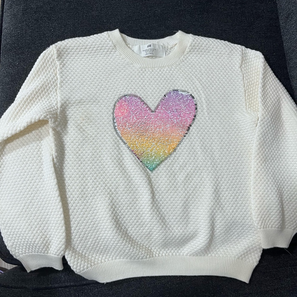 New H&M Girls Long Sleeve Sweater Heart Top 4/6